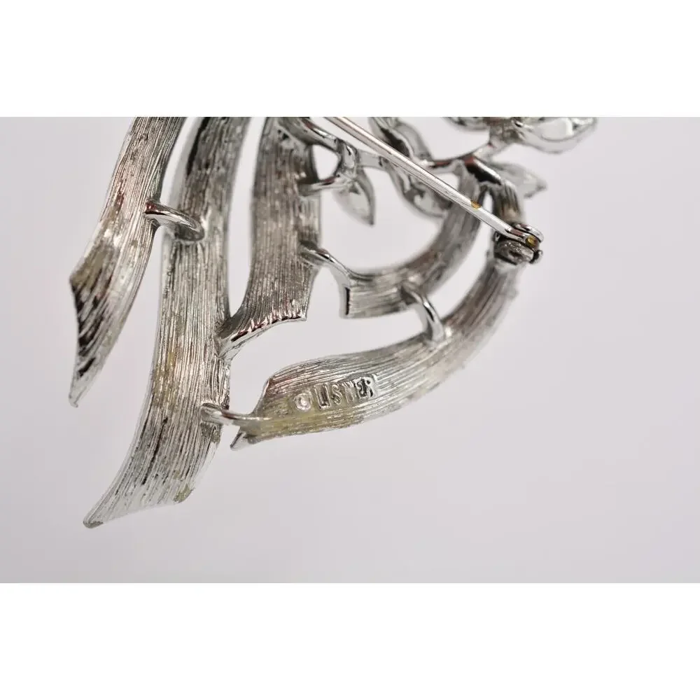 Lisner Vintage Leaf Pin Brooch Floral Textured Silver Shiny Chunky Signed Bin5A